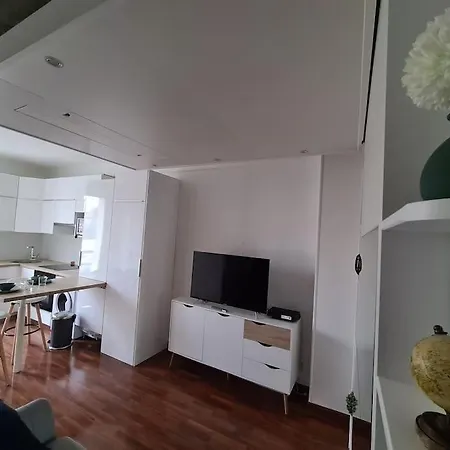 A 2 Pas De La Gare Apartmán *